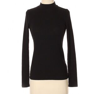 Uniqlo black long sleeve mock neck
